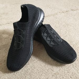 NWOT HOST PICK Women's Black Comfort Shoes